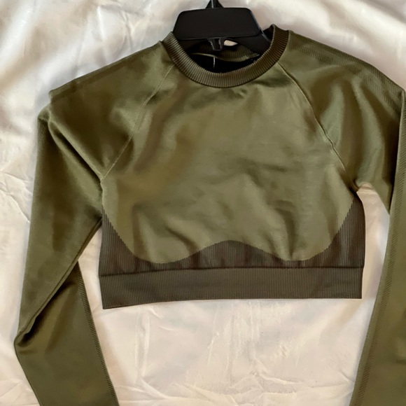 Ivy Park CROP TOP 2.0 - Picture 5 of 5